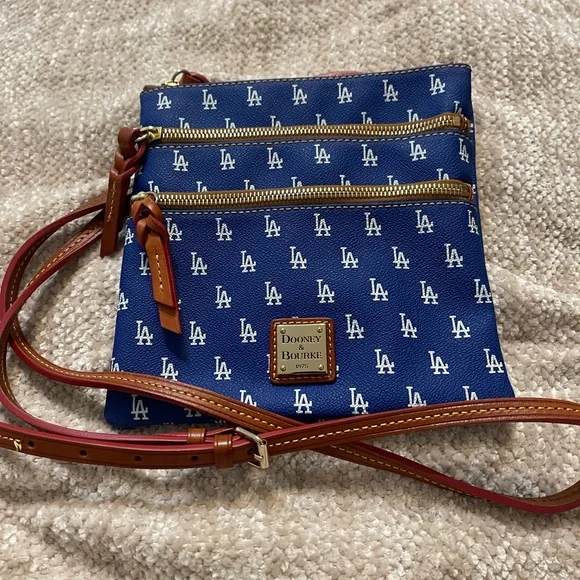 Dooney & Bourke Los Angeles Dodgers Bag - Picture 5 of 9